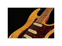Sire Larry Carlton S7FM 2nd Gen Natural Sire Larry Carlton S7FM 2nd Gen Natural